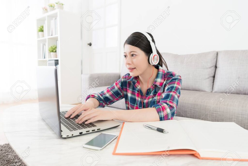 How You Research Local Sources for Stronger Assignment Writing in New Zealand? attractive sweet college student using computer