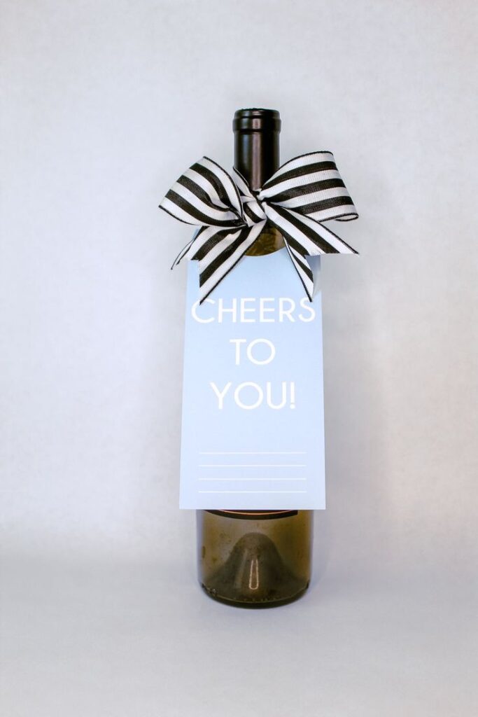 custom bottle neck tags