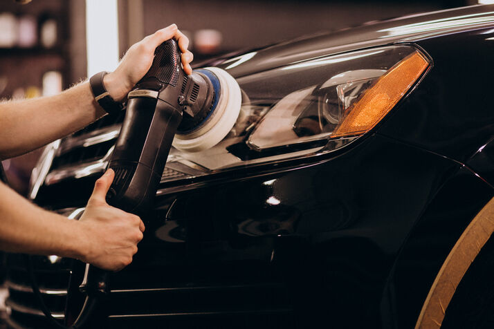 Car polishing service