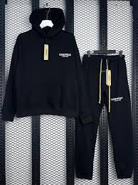 Essentials Clothing: The Modern Choice for Everyday Style Essentials Tracksuit